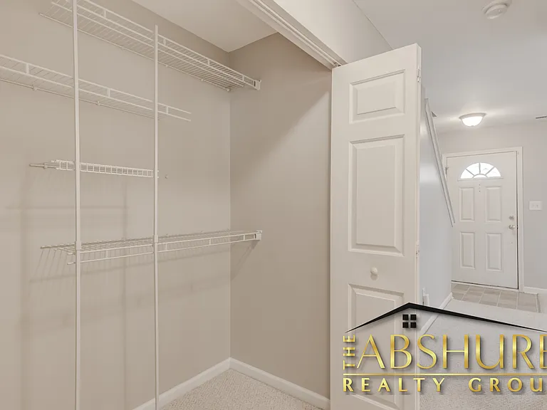 5223 Malik Dr — Photo 17