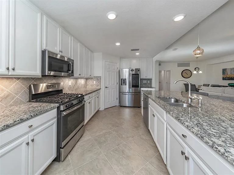 17637 Gawthrop Dr #104 — Photo 14