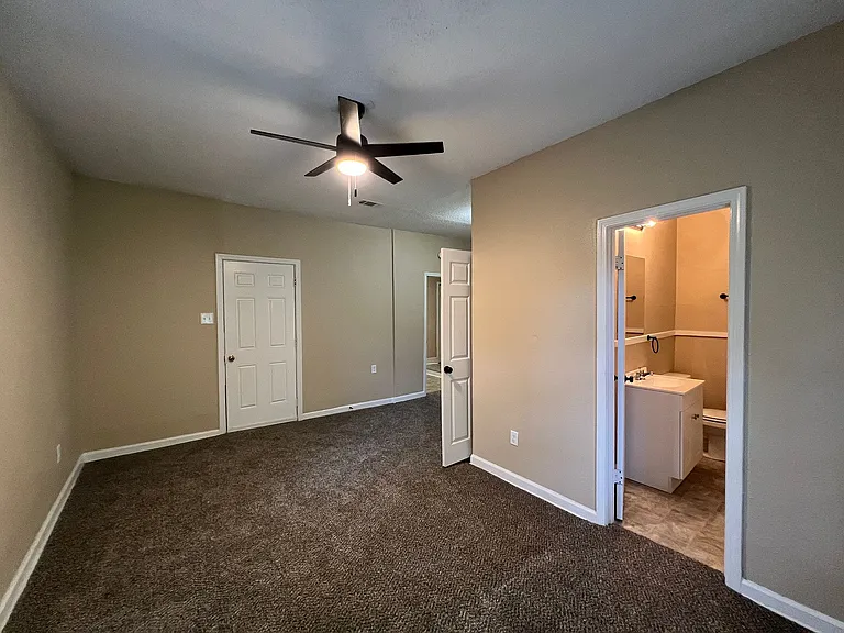 1263 Forrest Ave — Photo 11