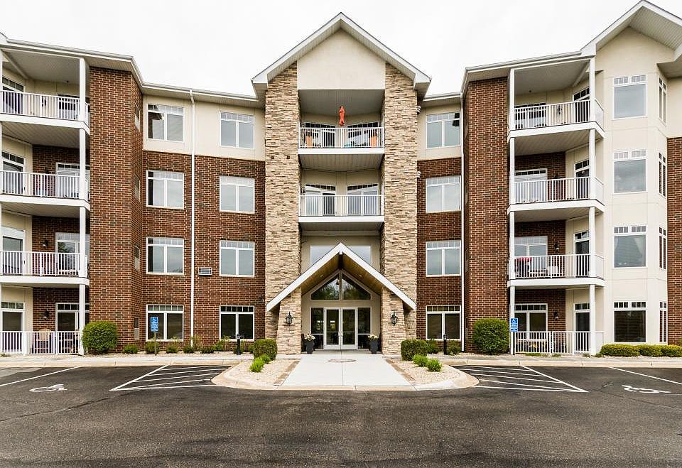 1st image of 1776 Stieger Lake Ln APT 405