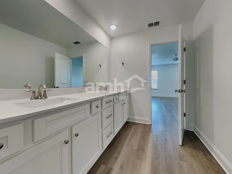 2610 Feather Crest Dr — Photo 9