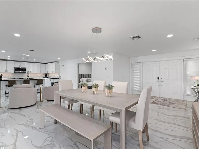 2500 Kings Lake Blvd — Photo 5