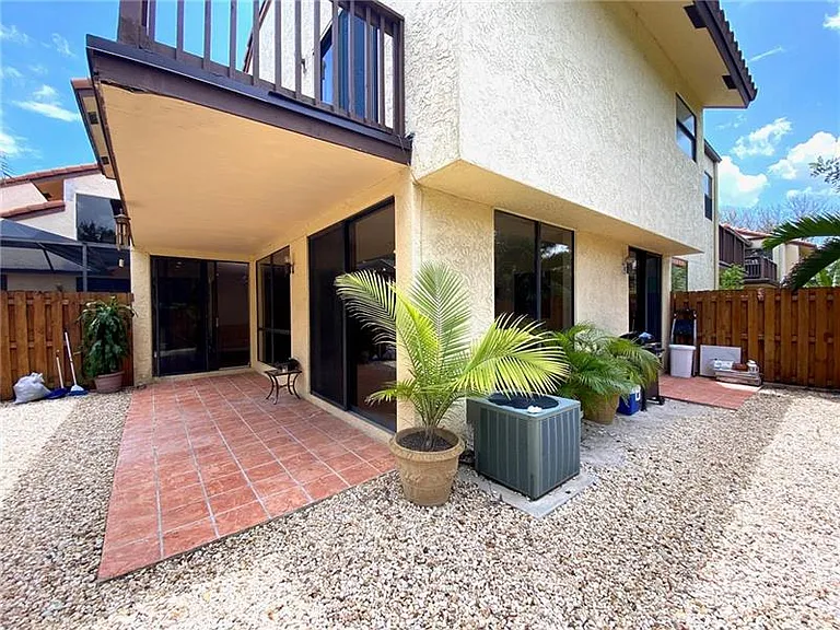 5705 Fox Hollow Dr — Photo 131