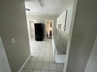 8 Hammond St #2, Worcester, MA 01610