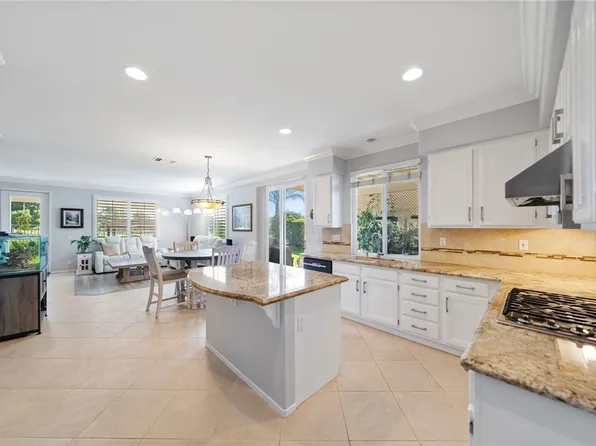 31163 Dog Leg Cir, Temecula, CA 92591