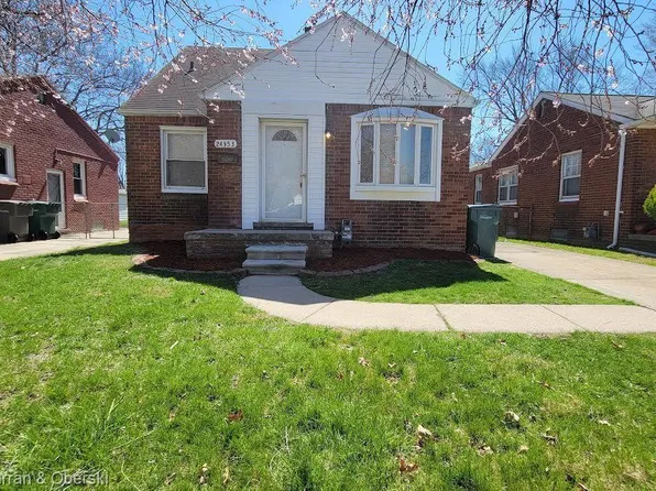 24353 Ross St, Dearborn, MI 48124