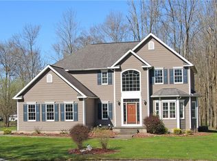 10 W Woodland Dr, Corry, PA 16407