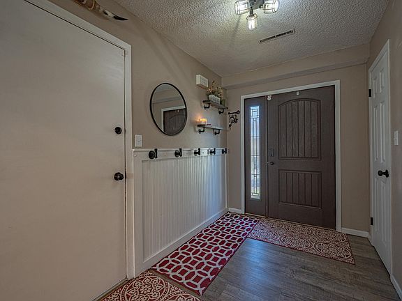 2nd image of 4538 Polk St