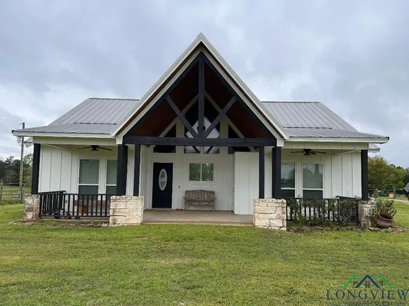 1298 Fm 31 S, Carthage, TX 75633