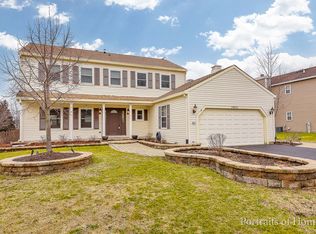 30W070 Kensington Dr, Warrenville, IL 60555