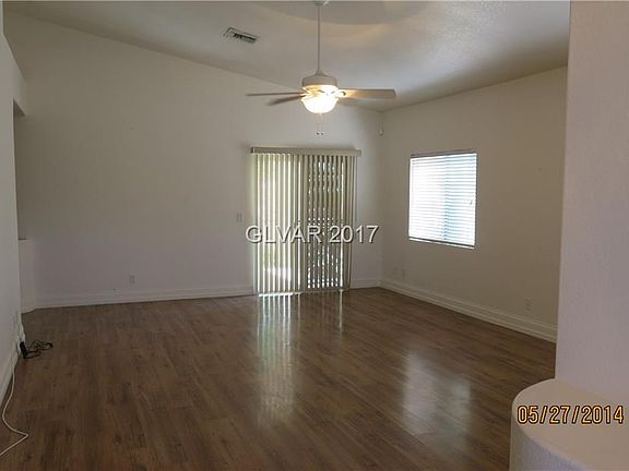 2nd image of 807 Palmero Way