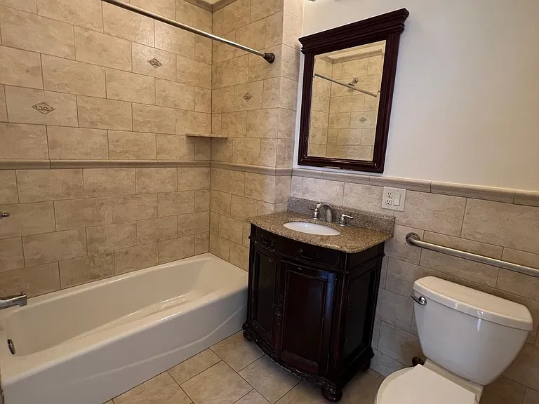42 E 13th St #5 — Photo 6