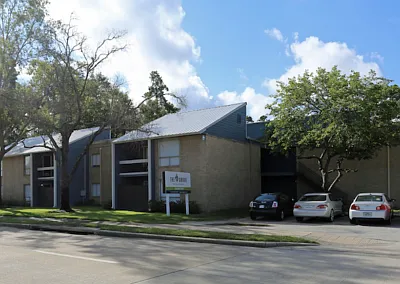 The Grove on Gladstell — Photo 3