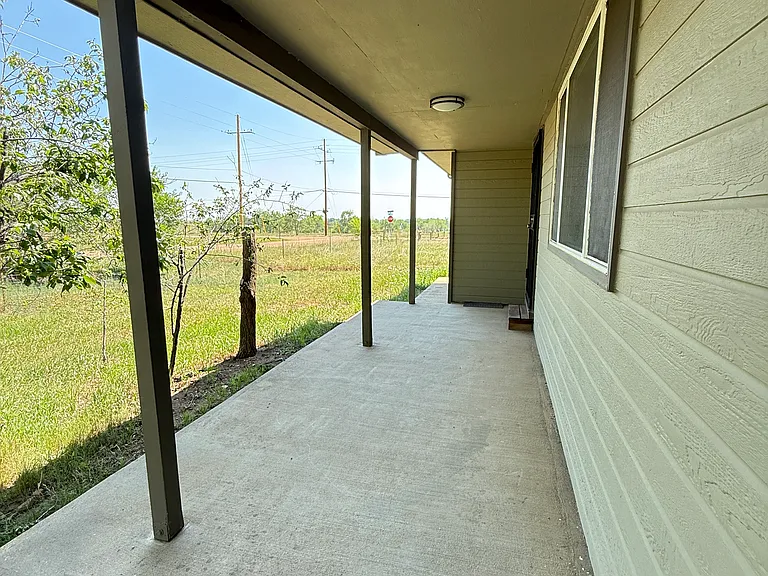 2592 Yarmouth Ave — Photo 19