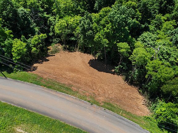 3rd image of 3486 Heathcliff Rd