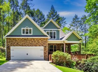 280 Bear River Lodge Trl, Marshall, NC 28753