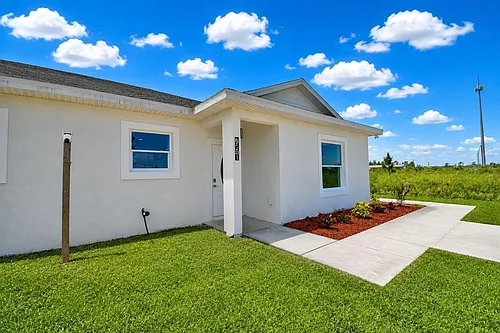 7951 Sarasota Dr Photo 1