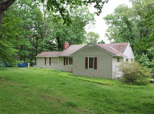 12 Oak Ln, West milford, NJ 08848