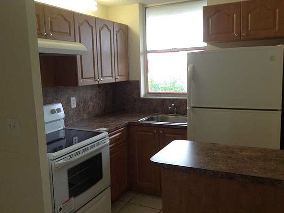 4th image of 1801 S Treasure Dr APT 506
