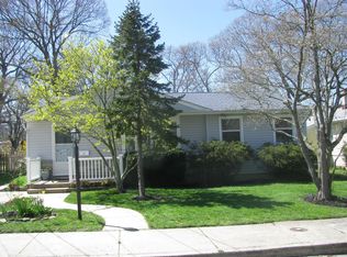 18 W Cedar Ave, Somers Point, NJ 08244