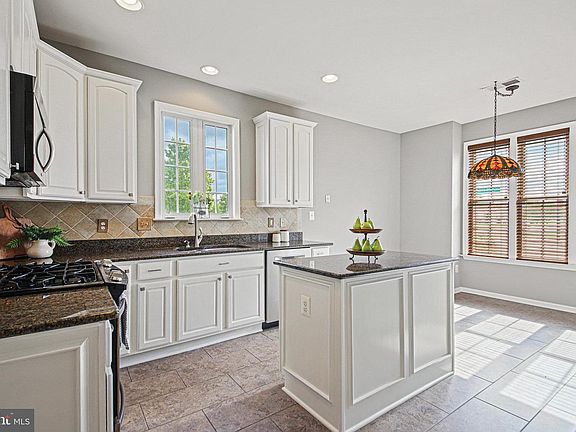 5th image of 6200 Settlers Trail Pl