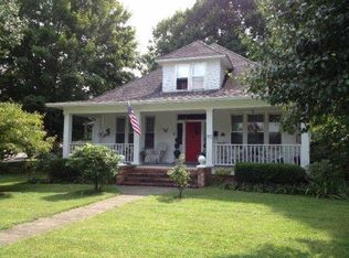 410 S Tennessee Ave, La Follette, TN 37766