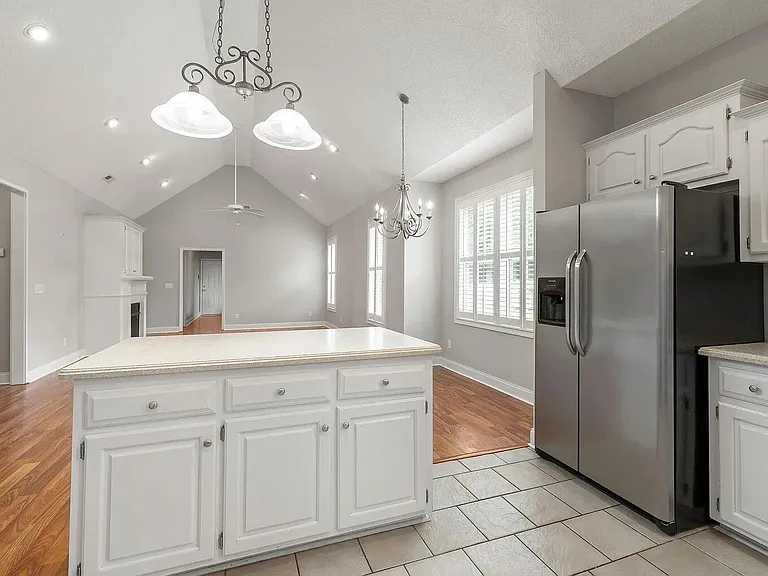 3225 Mayflower Ln — Photo 27