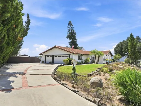 1229 Via Sendero, Escondido, CA 92029