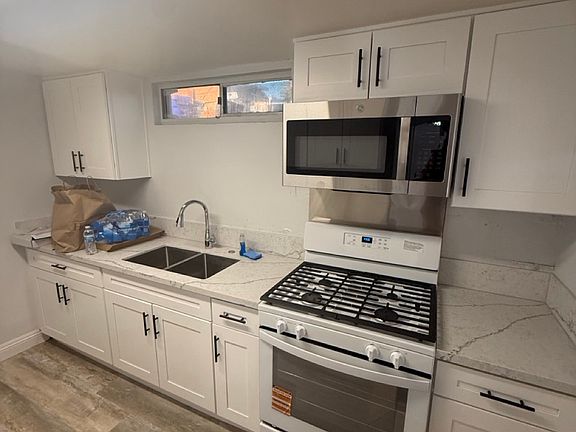 2nd image of 4225 Estrella Ave APT 6