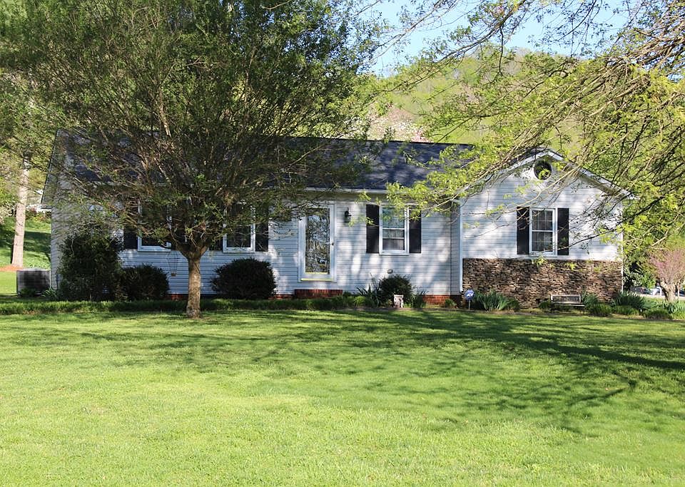 1st image of 1666 Boone Dr
