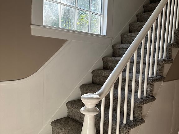 Front foyer stairs!