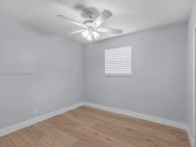 5001 SW 92nd Ter — Photo 12