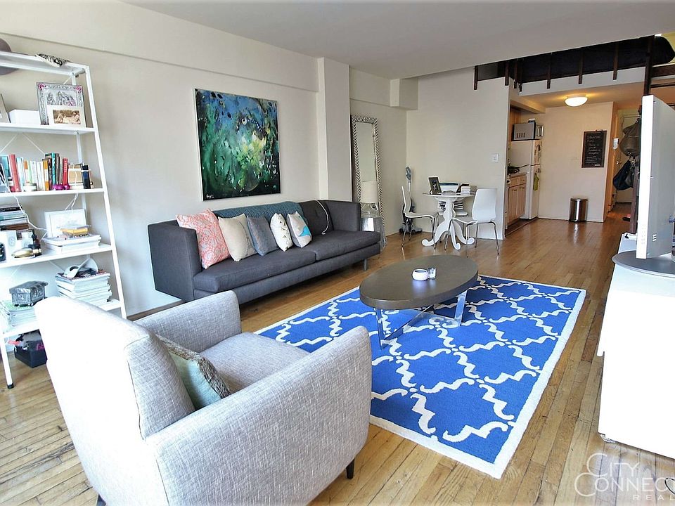 2nd image of 155 E 23rd St APT 211