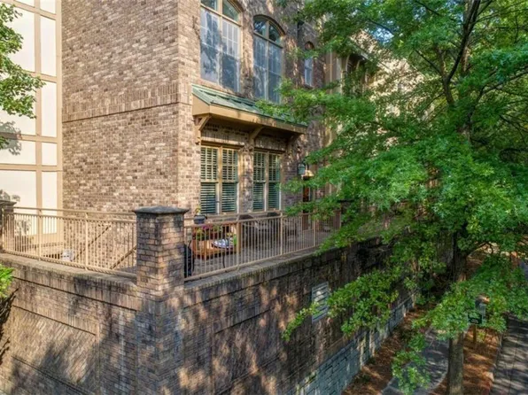 1862 Gordon Mnr, Atlanta, GA 30307