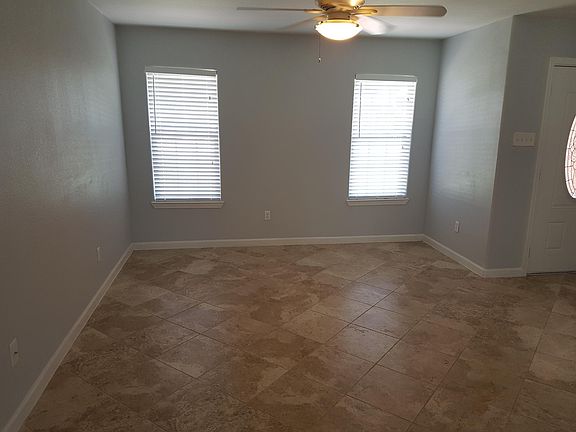 Front room - Den