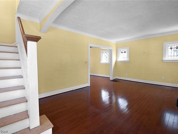 5th image of 1231 Hall Ave