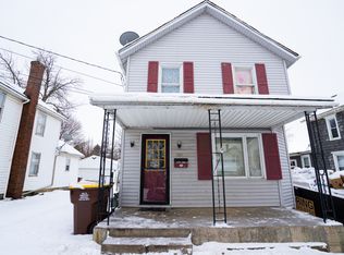 419 W American St, Freeport, IL
