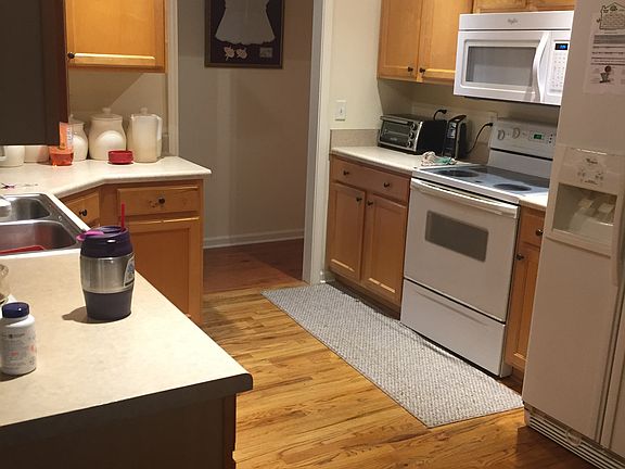 3rd image of 3624 Cave Springs Ct