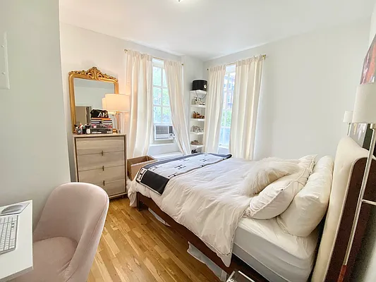 Rented by J PRESTON AND ASSOCIATES INC | media 13