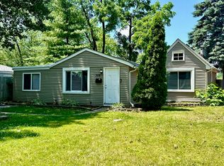 308 N Clifton Ave, Elgin, IL 60123