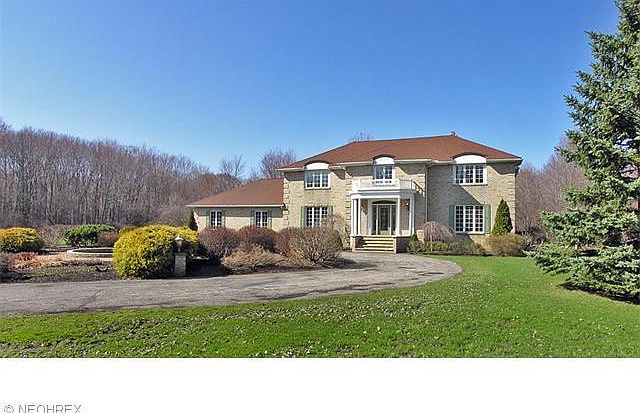7929 Blackberry Ln, Gates Mills, OH 44040 | Zillow