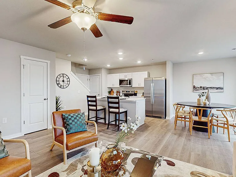 Brixin Townhomes at Sunset Meadows — Photo 7
