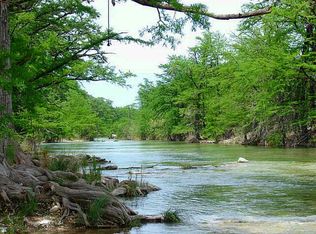 106 Canyon Oaks Dr, Concan, TX 78838