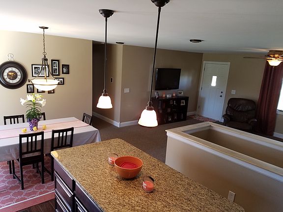 5th image of 3785 Woodland Dr