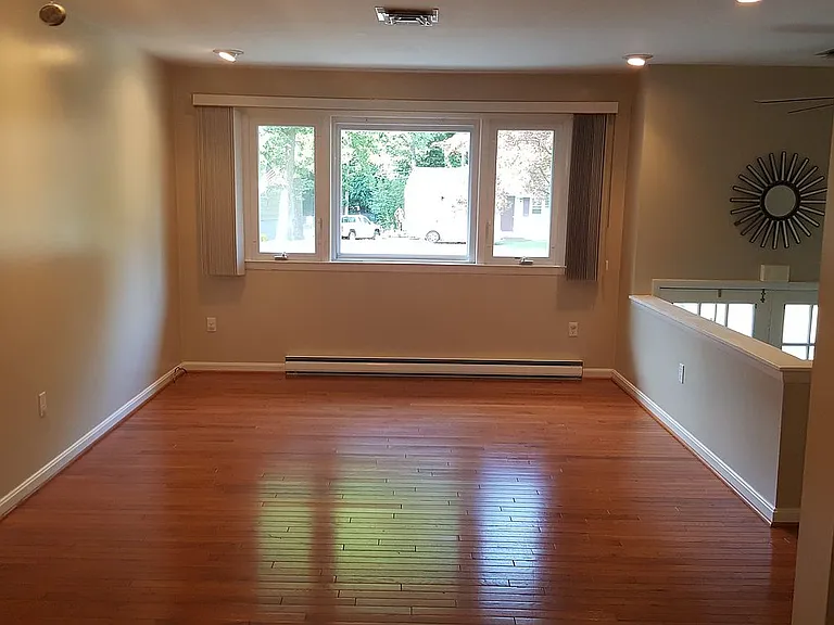 821 Valley Dr — Photo 17