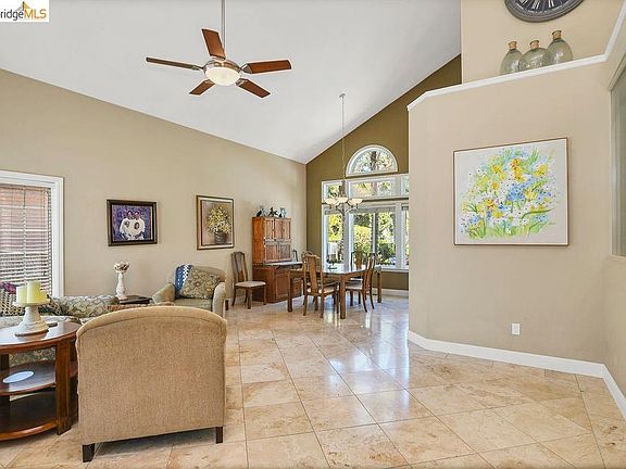 3rd image of 2442 Pinehurst Ct