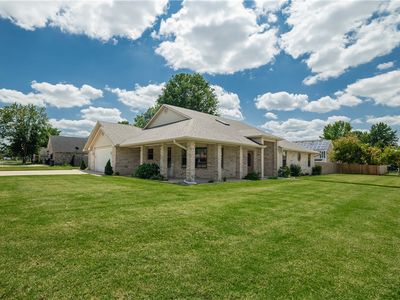 3724 W Sunset Dr, Rogers, AR, 72756