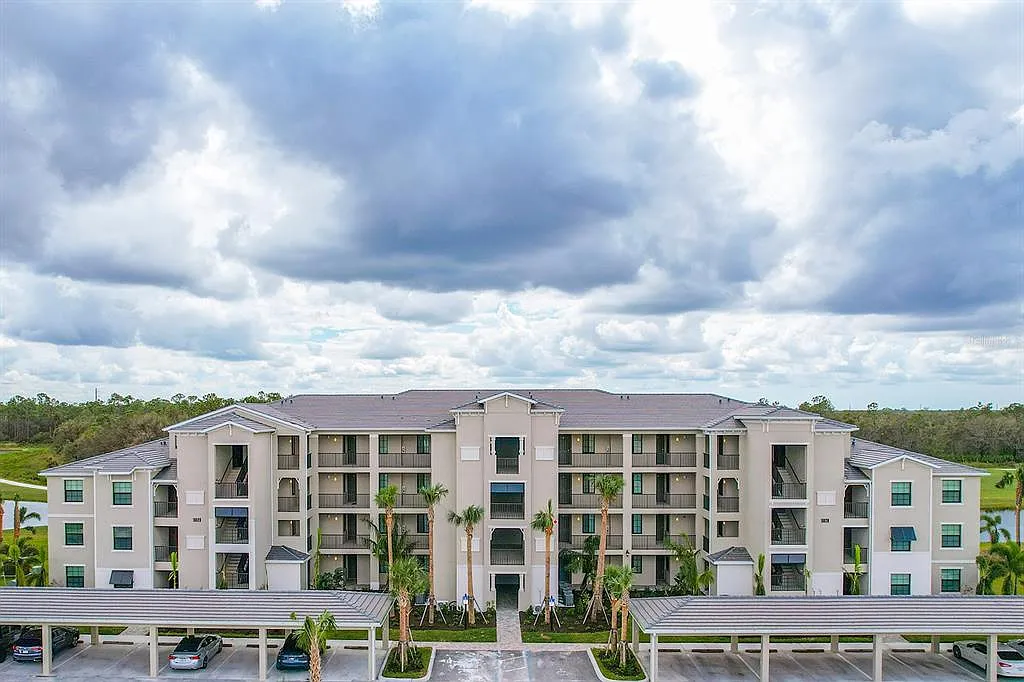 2 bed, 2.0 bath, 1121 sqft, $2,100 — Photo 1