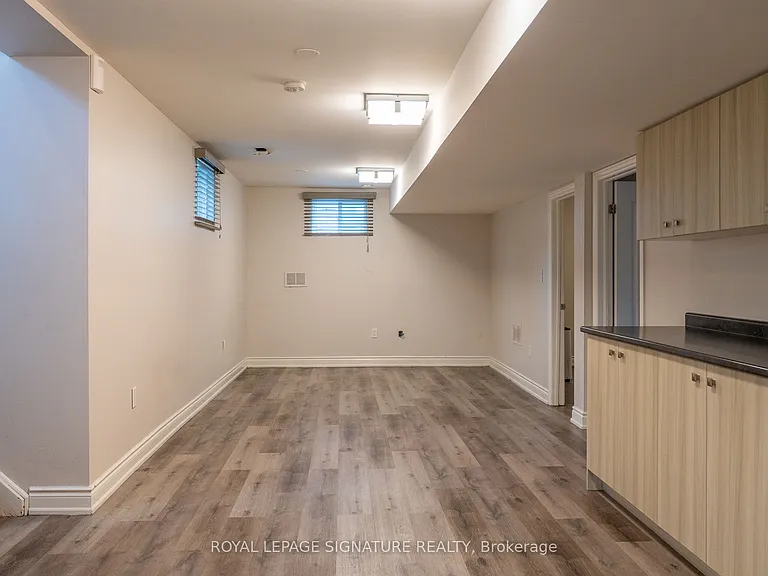 5385 Durie Rd #LOWER — Photo 12
