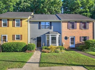 124 Springstead Ct SW, Marietta, GA 30060